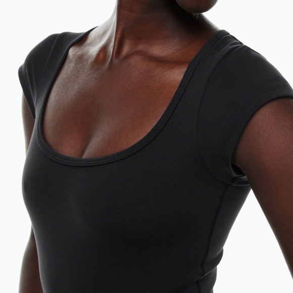 Aritzia Wilfred Free black Theodora short sleeve scoop neck onesie romper - XL - Picture 5 of 8